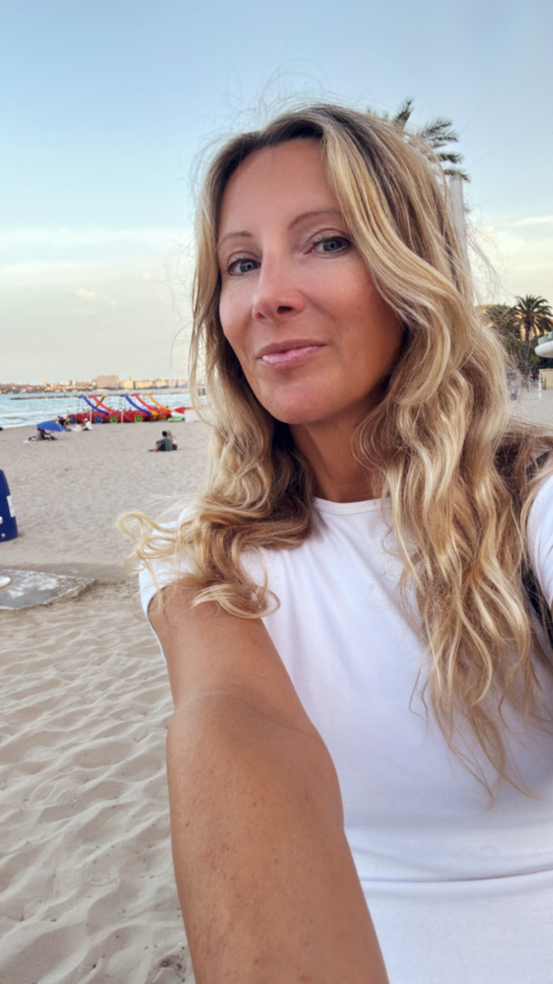 Inés on the beach in Barcelona